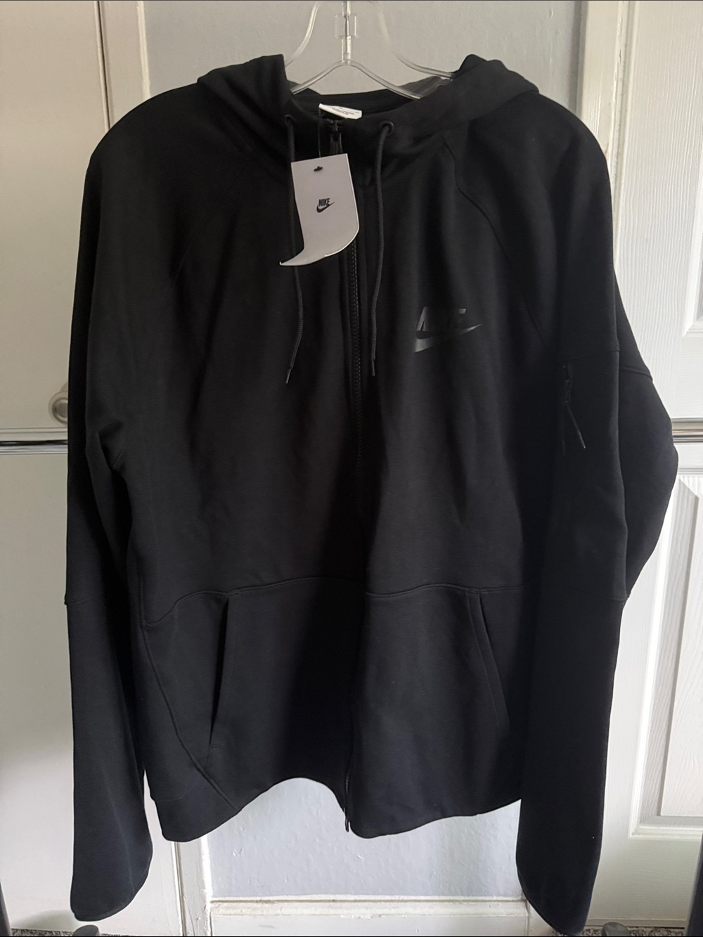 Set Nike Men’s Black Full-Zip Hoodie Jacket Size M and jogger sweatpants size S